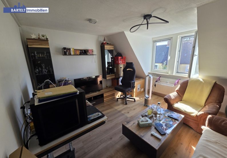 Wohnzimmer DG 11