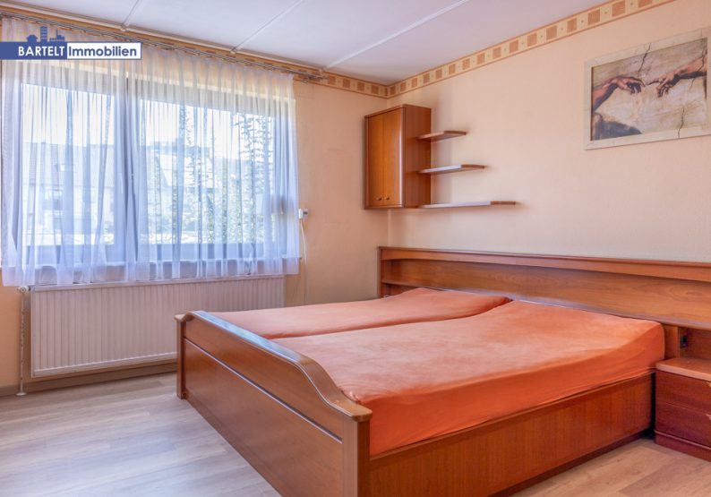 9 Schlafzimmer