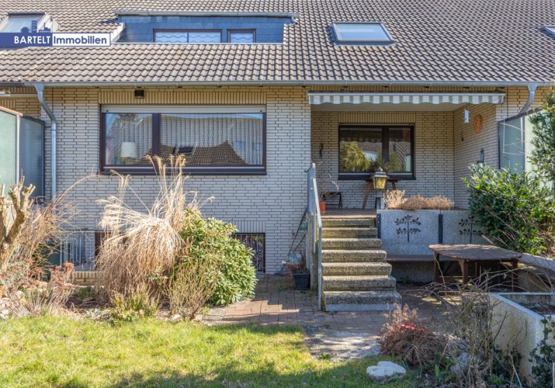 16 Garten mit Blick auf Haus 1